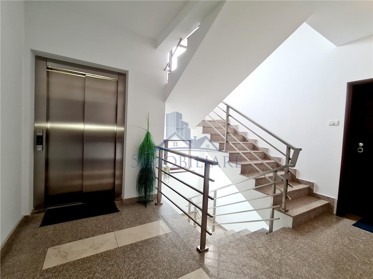 Baneasa/Sisesti -Apartament modern /  Loc parcare in subteran